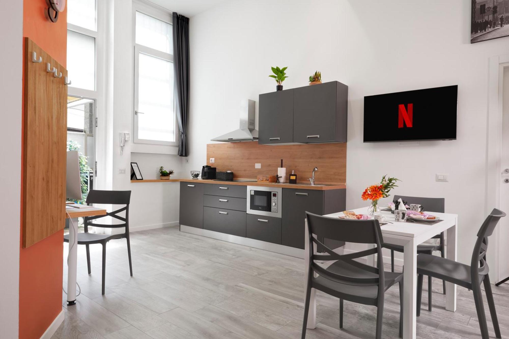 Lorianna Rock House Apartment Milan Exterior photo